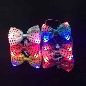 MOÑO CON LUZ LED COTILLON