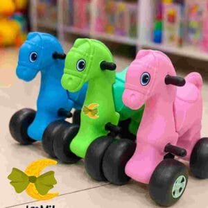 CABALLITO 4 ruedas, variedad de colores - Imagen 1