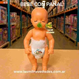 BEBE CON PAÑAL
